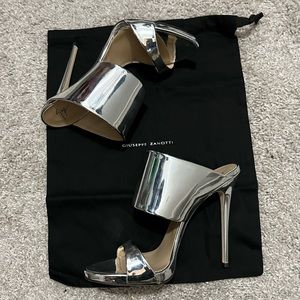 Giuseppe Zanotti Silver Metallic Mules